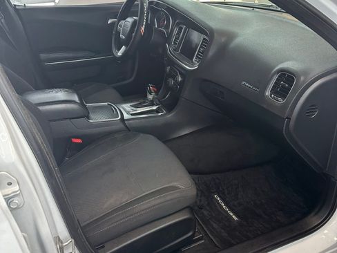 Used 2016 Dodge Charger R/T image 6