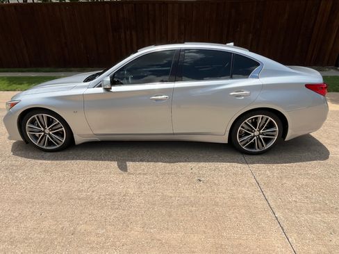 Used 2015 INFINITI Q50 Sport w/ Deluxe Touring Package image 10