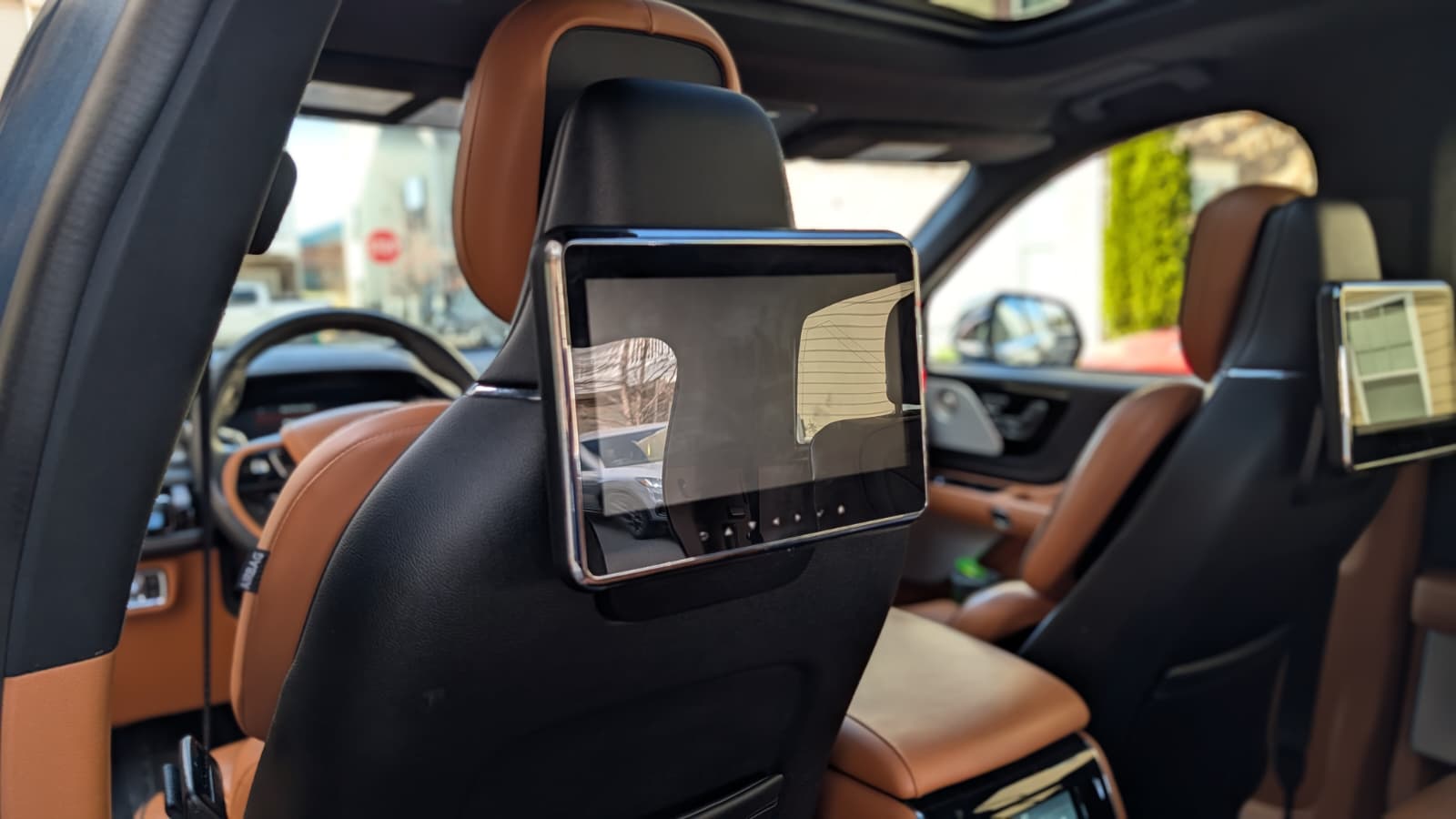 Used 2020 Lincoln Aviator Black Label Grand Touring w/ Class IV Trailer Tow Package AWD/4WD image 29