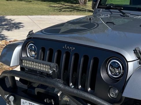 Used 2016 Jeep Wrangler Sport image 2