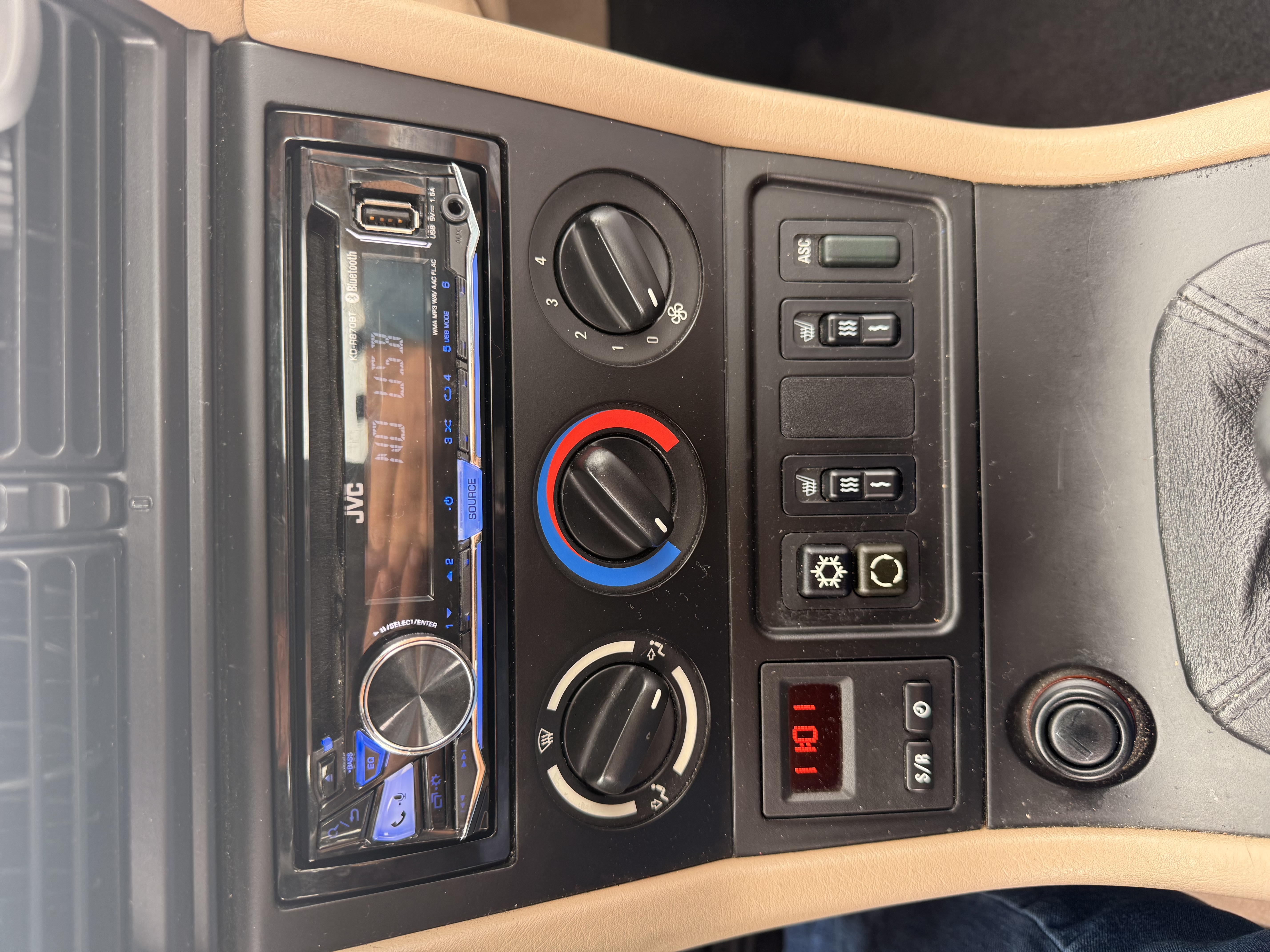 Used 1997 BMW Z3 1.9 RWD image 13