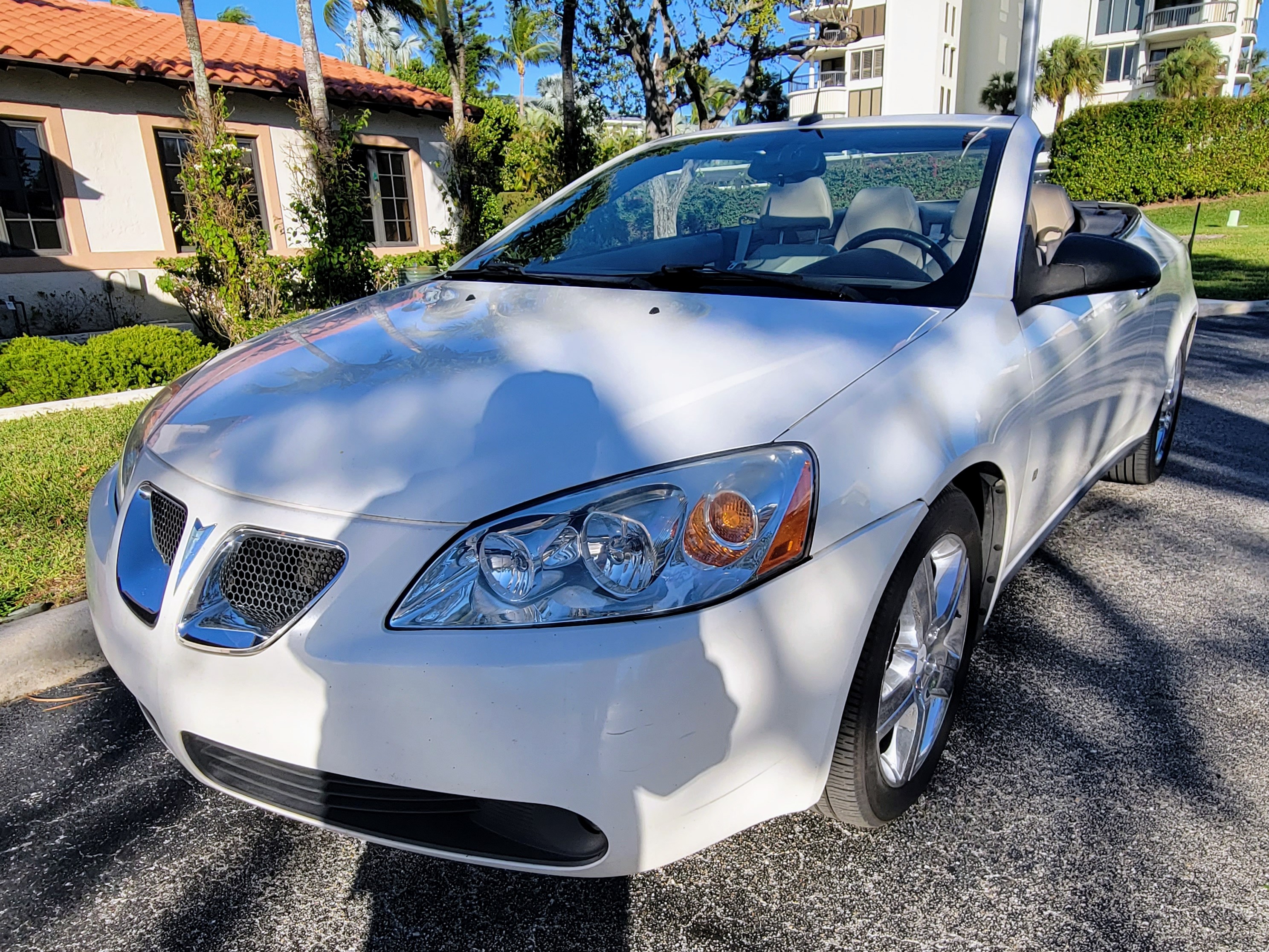 Used 2008 Pontiac G6 GT w/ Sport Package FWD image 1