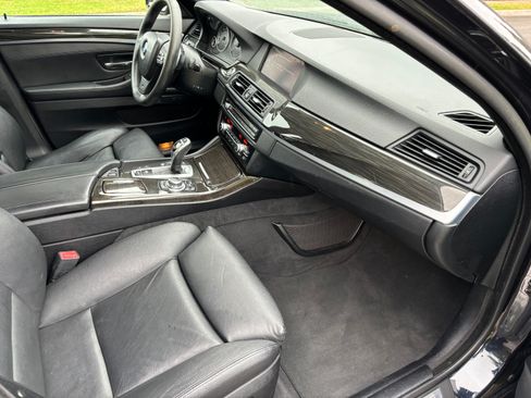 Used 2013 BMW 550i xDrive Sedan image 8