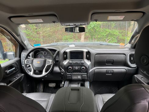 Used 2021 Chevrolet Silverado 2500 LTZ w/ LTZ Convenience Package AWD/4WD image 13