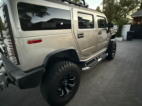 Used 2005 HUMMER H2 w/ Preferred Equipment Group AWD/4WD image 6