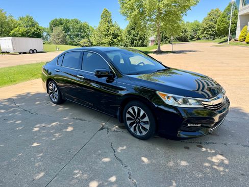 Used 2017 Honda Accord EX-L image 5