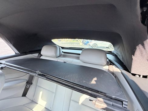 Used 2010 BMW 128i Convertible RWD image 27