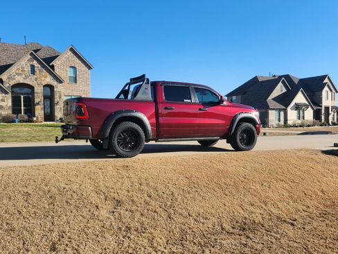 Used 2019 RAM 1500 Laramie image 2