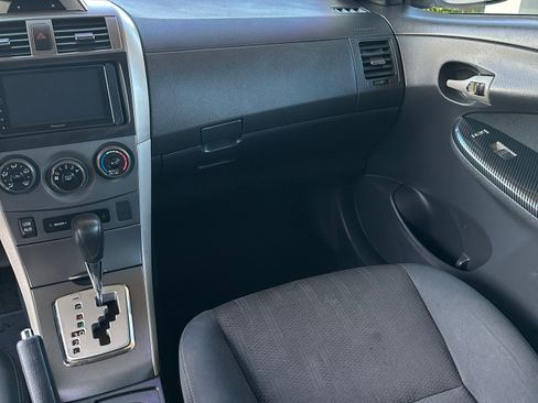 Used 2012 Toyota Corolla S FWD image 17