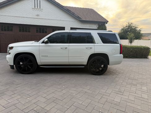 Used 2015 Chevrolet Tahoe LTZ RWD image 9
