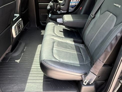Used 2015 Ford F150 Platinum w/ Equipment Group 701A Luxury RWD image 14