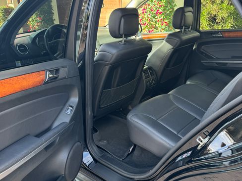 Used 2009 Mercedes-Benz ML 350 4MATIC image 9