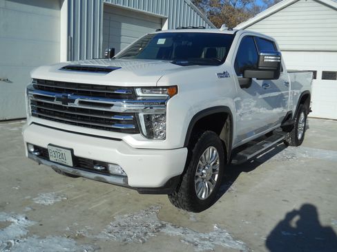 Used 2022 Chevrolet Silverado 2500 High Country w/ Z71 Off-Road Package image 21