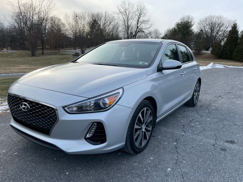 Used 2018 Hyundai Elantra GT w/ Style Package 02 image 5