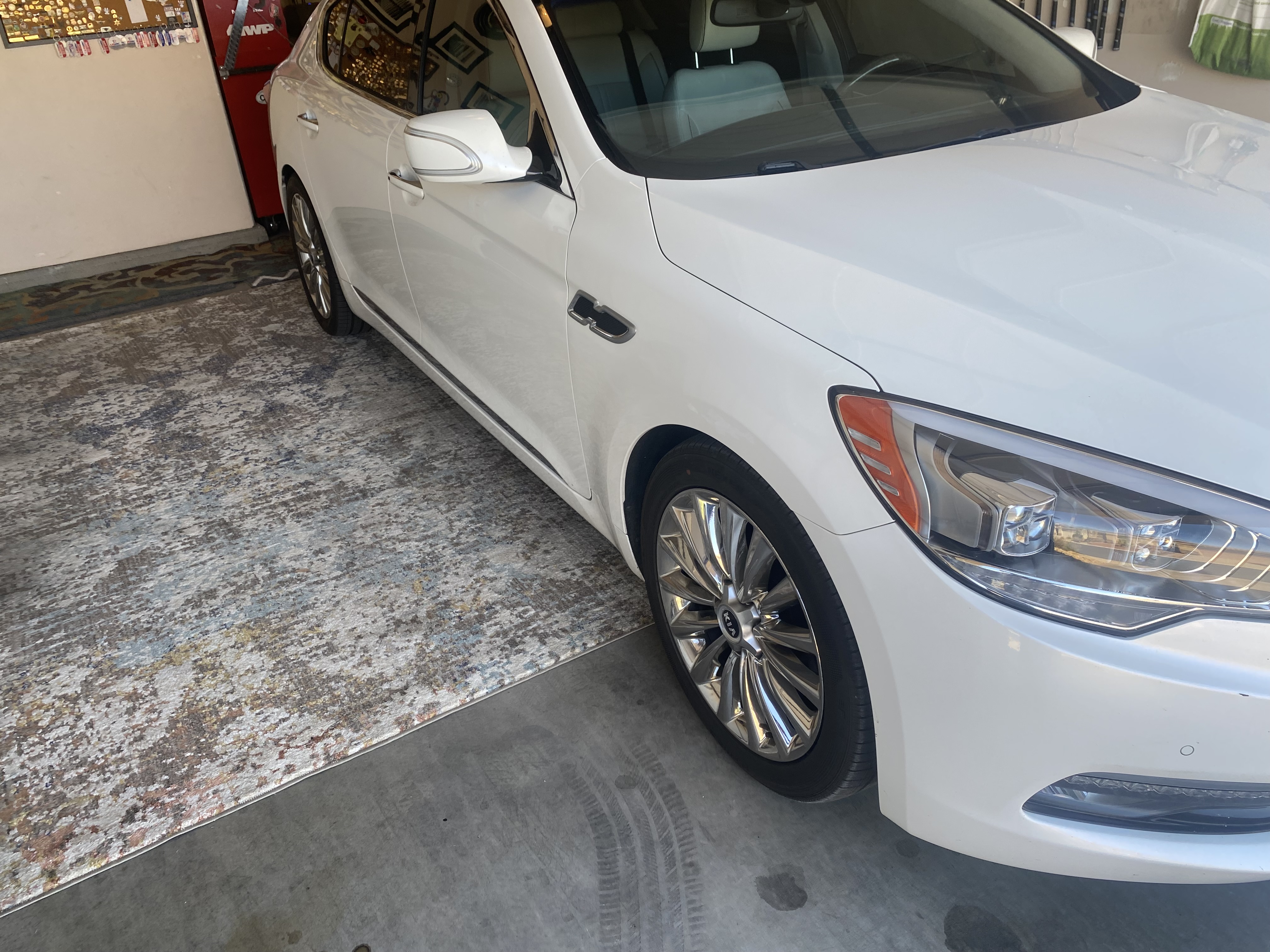 Used 2015 Kia K900 Luxury RWD image 30