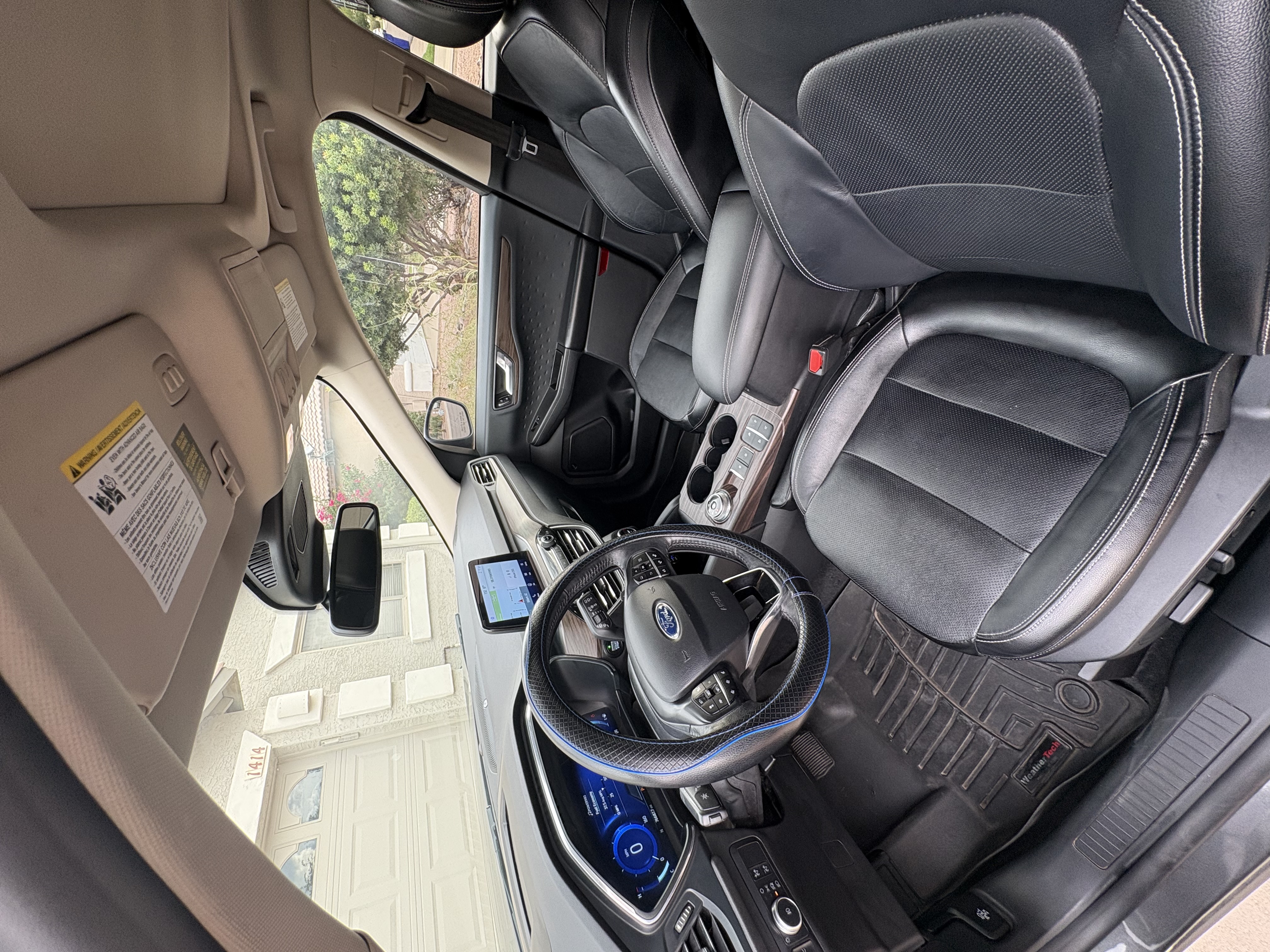 Used 2020 Ford Escape Titanium AWD/4WD image 13