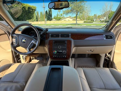 Used 2011 Chevrolet Suburban LT w/ Regional Value Package image 25