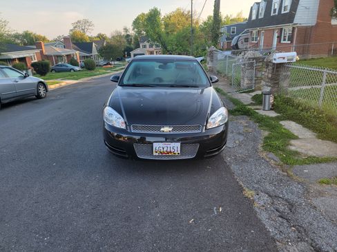 Used 2016 Chevrolet Impala LT FWD image 1