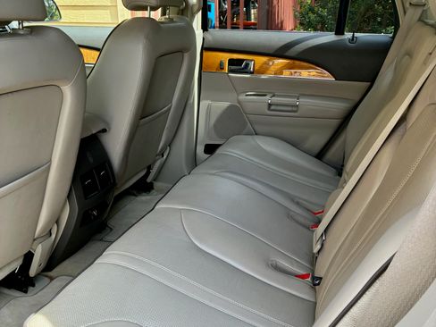 Used 2011 Lincoln MKX AWD w/ 102A Rapid Spec Order Code image 13