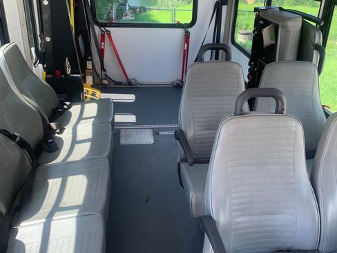 Used 2019 Ford E-350 and Econoline 350 Super Duty w/ Shuttle Bus Prep Package image 8