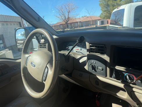 Used 2004 Ford F250 XLT image 14