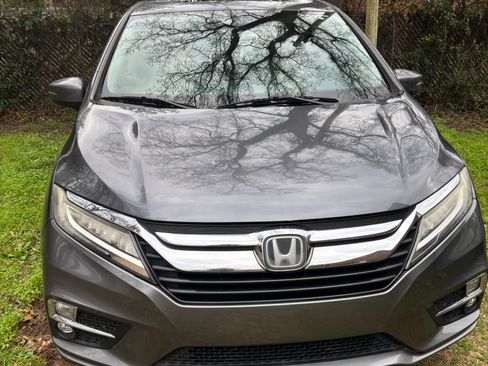 Used 2018 Honda Odyssey Elite image 2