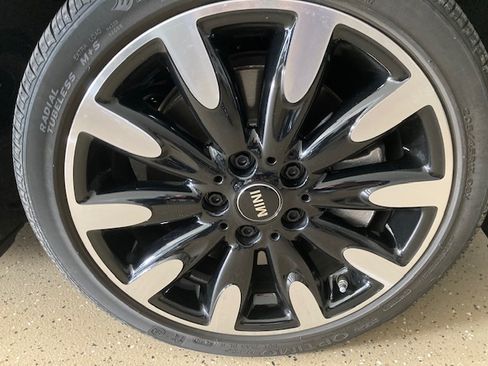 Used 2024 MINI Cooper S w/ Signature Upholstery Package image 8