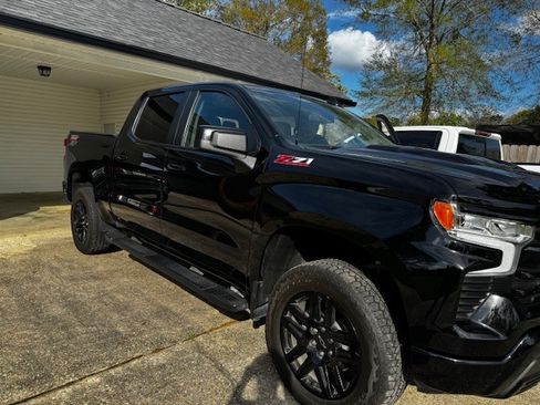Used 2023 Chevrolet Silverado 1500 LT Trail Boss w/ Protection Package image 1