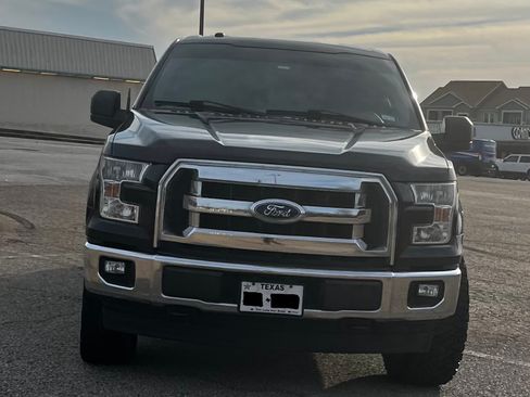 Used 2017 Ford F150 XLT image 14