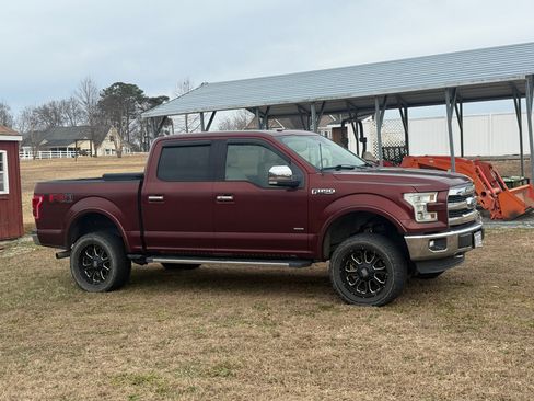 Used 2016 Ford F150 Lariat w/ Equipment Group 502A Luxury image 2