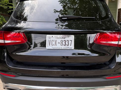 Used 2019 Mercedes-Benz GLC 300 image 5