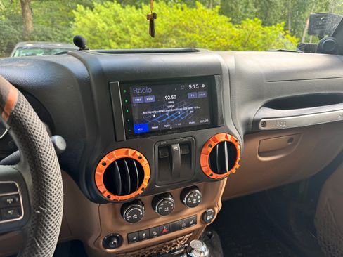 Used 2011 Jeep Wrangler Sahara w/ Mopar Chrome Edition Group AWD/4WD image 4