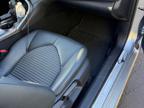 Used 2023 Toyota Camry SE image 11