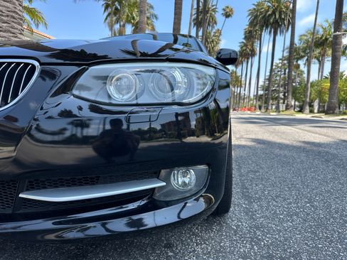 Used 2011 BMW 328i Convertible image 18