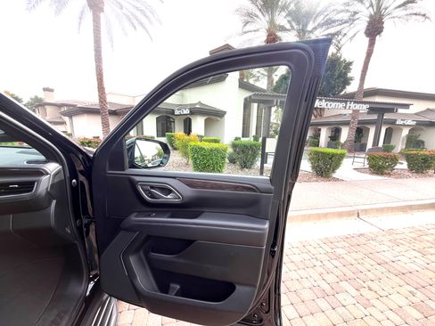 Used 2023 Chevrolet Suburban LS w/ Driver Alert Package image 17