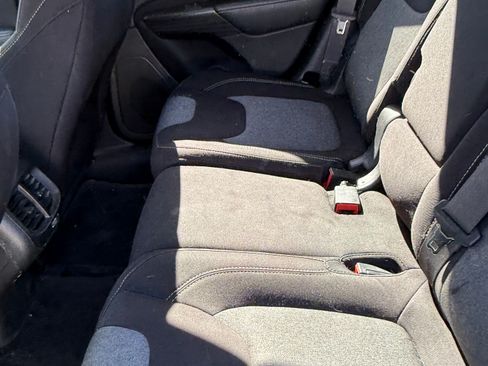 Used 2015 Jeep Cherokee Sport image 10