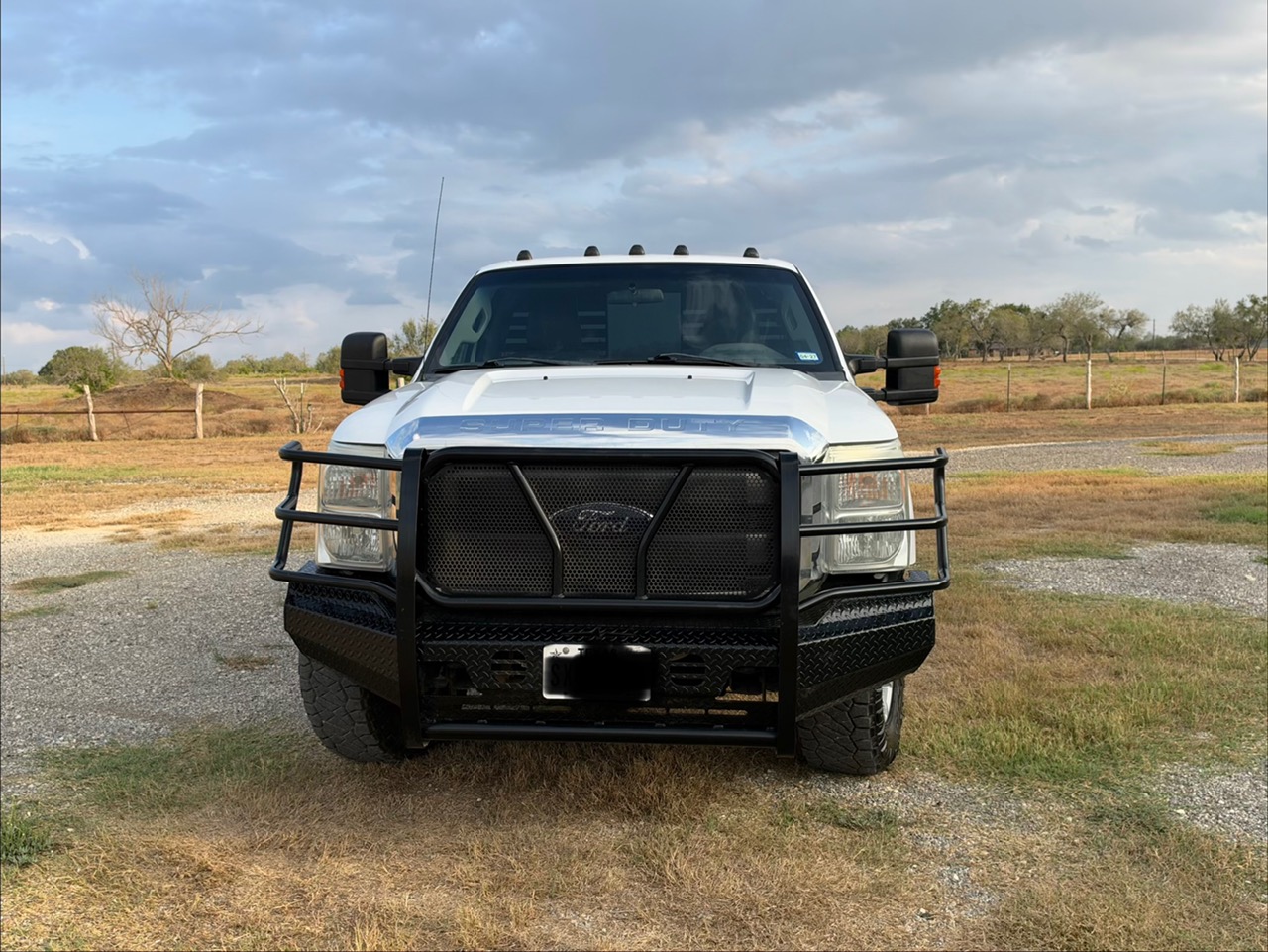 Used 2016 Ford F250 XL w/ XL Appearance Package AWD/4WD image 4