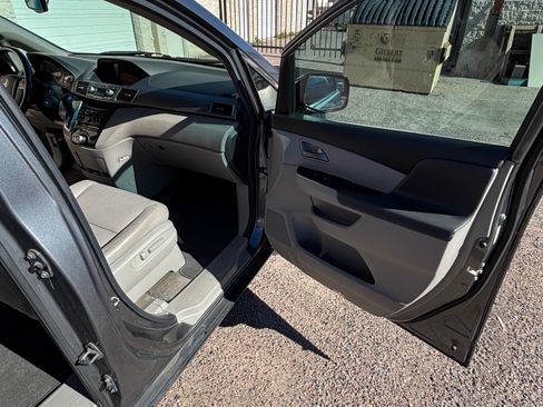 Used 2012 Honda Odyssey EX-L image 14
