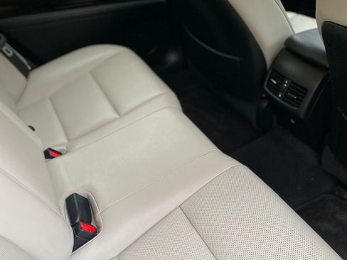 Used 2014 Lexus ES 350 image 2