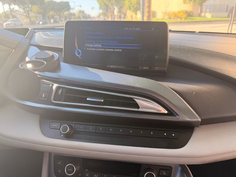 Used 2014 BMW i8 image 14