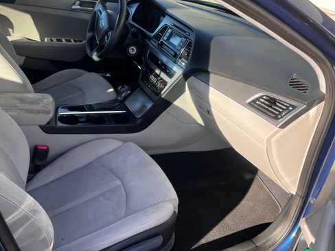 Used 2015 Hyundai Sonata SE image 6
