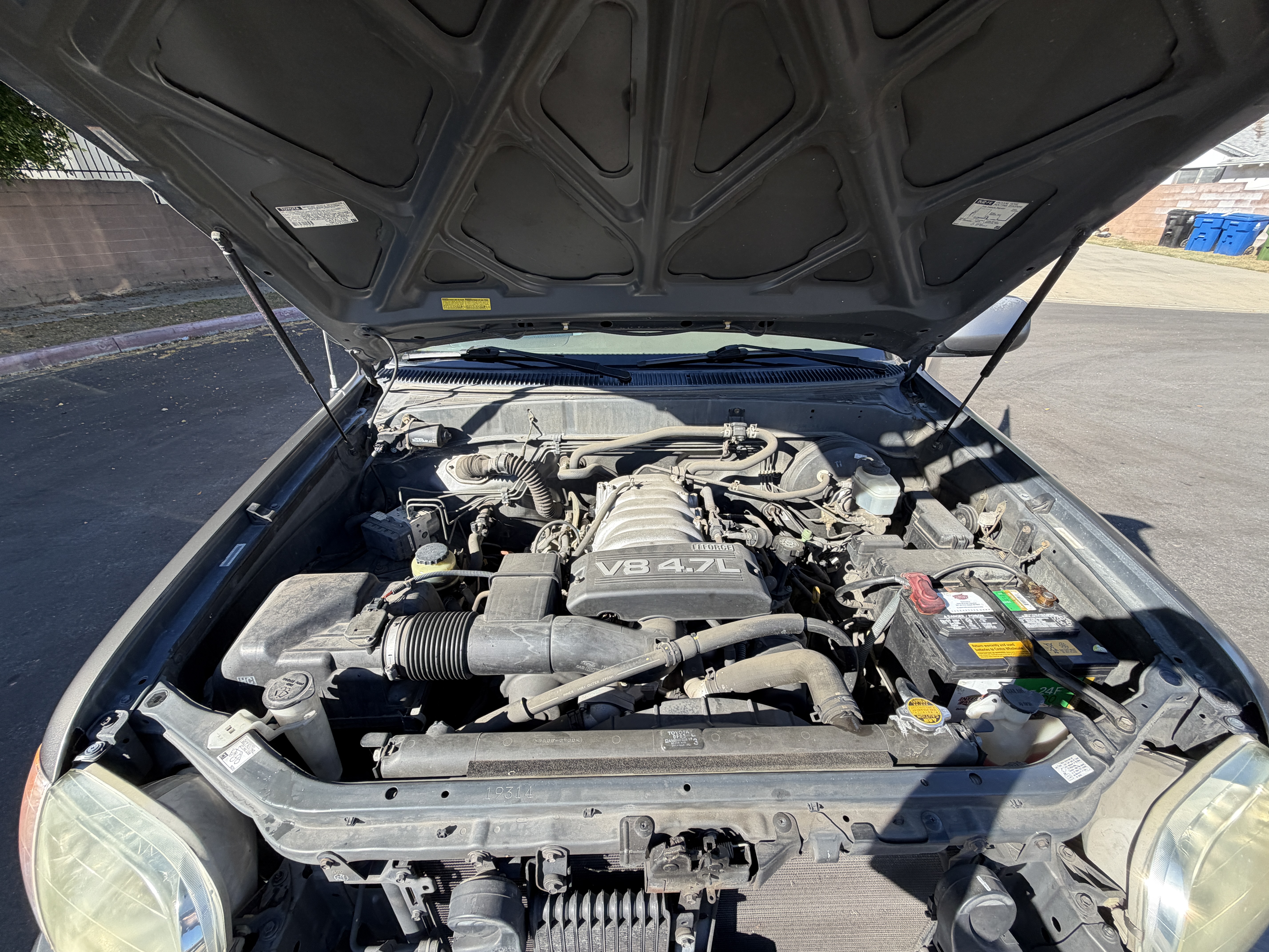 Used 2004 Toyota Tundra Limited w/ Towing Pkg RWD image 14
