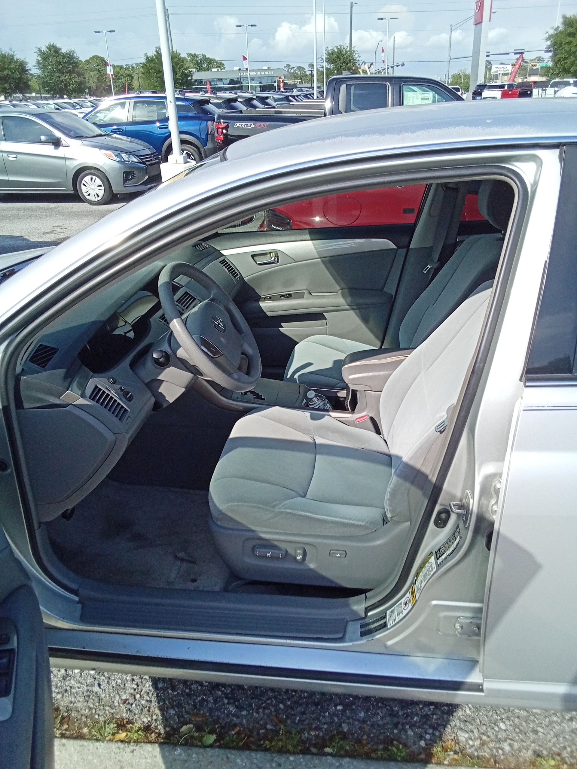 Used 2006 Toyota Avalon XL FWD image 9