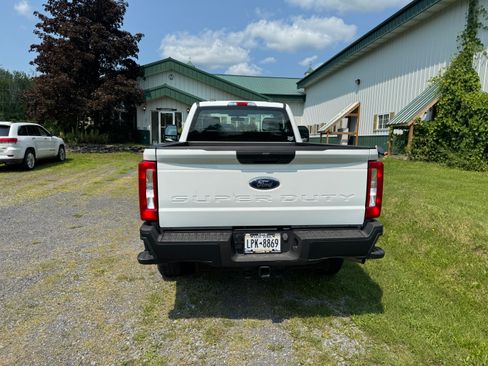 Used 2024 Ford F350 XL w/ FX4 Off-Road Package AWD/4WD image 5