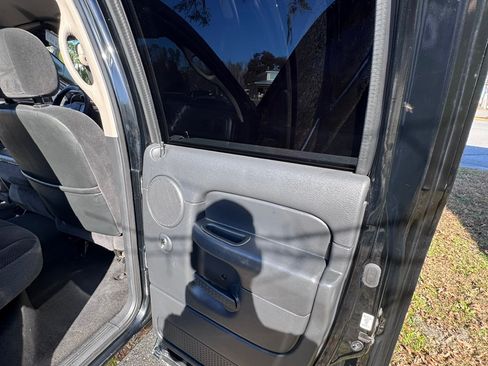 Used 2004 Dodge Ram 3500 Truck SLT w/ Sport Appearance Group image 18