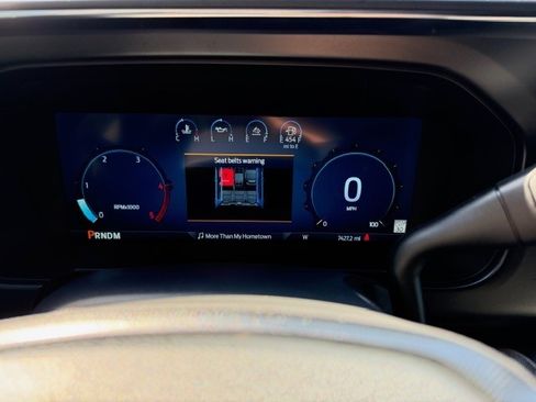 Used 2024 Ford F250 Platinum image 2