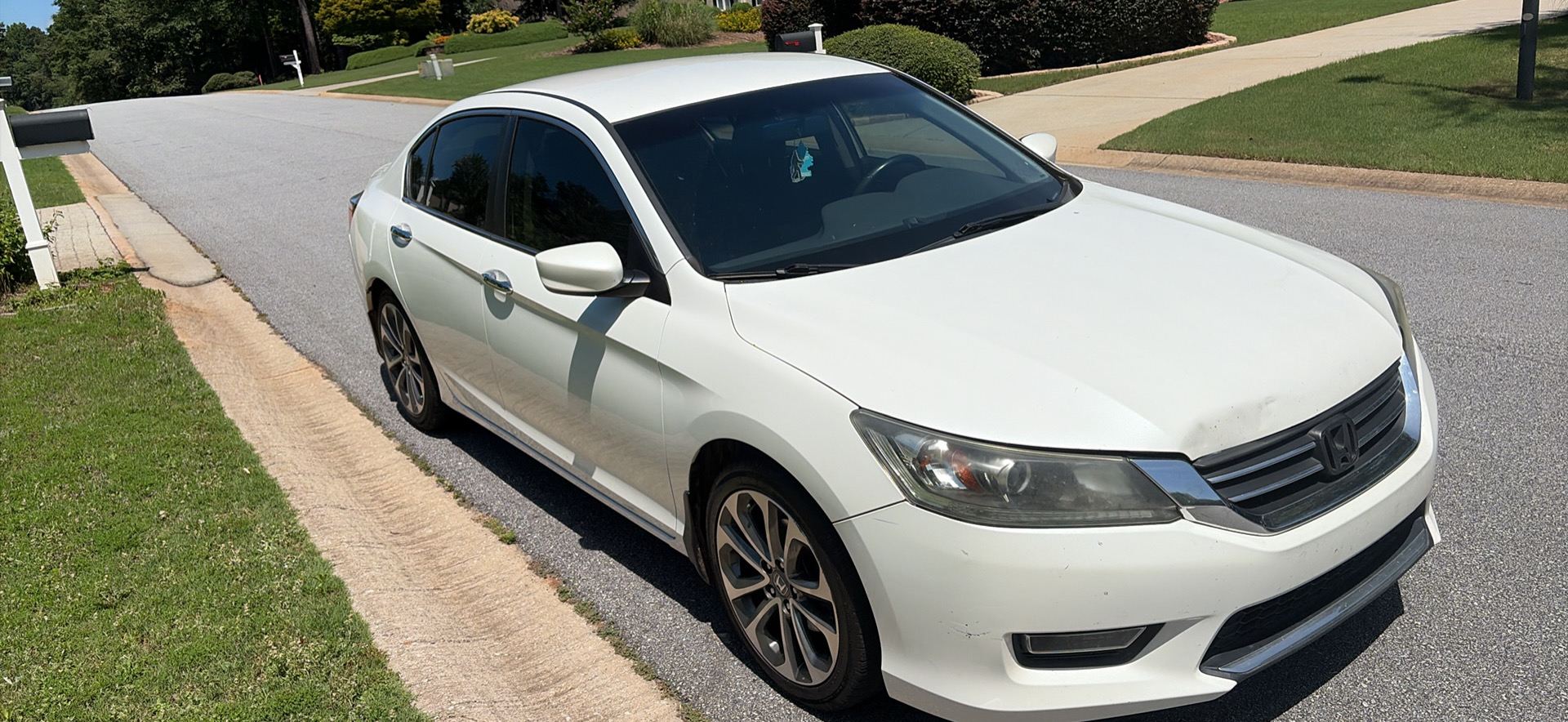 Used 2013 Honda Accord Sport image 2
