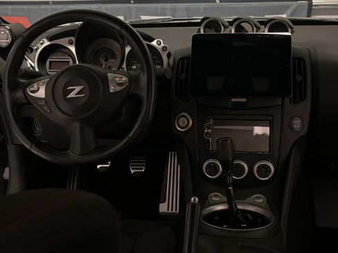 Used 2013 Nissan 370Z NISMO w/ Bose Pkg image 18