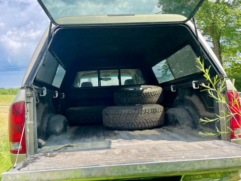 Used 2003 Dodge Ram 3500 Truck SLT AWD/4WD image 2