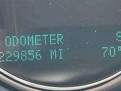 Used 2013 Chevrolet Tahoe LTZ image 9